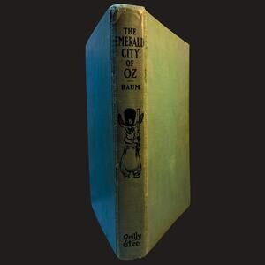 Antique The Emerald City of Oz by L. Frank Baum/Illustrated by John R. Neill